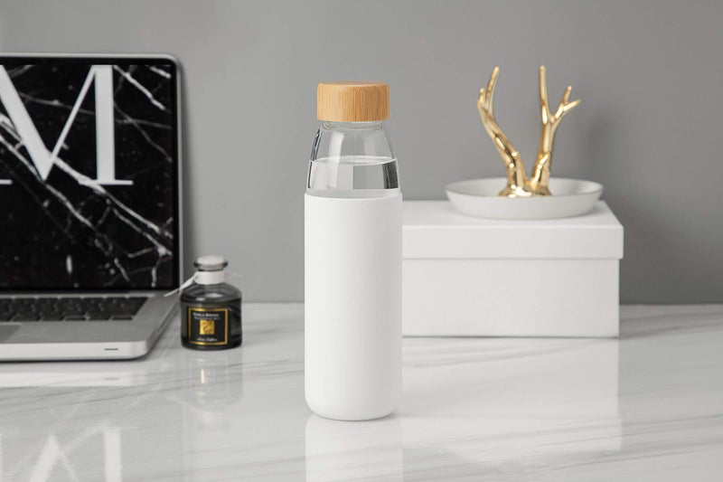 veegoal 18 Oz Borosilicate Glass Water Bottles with Bamboo Lid, BPA-FREE, Non-Slip Silicone Sleeve, and Stainless Steel Leak Proof Lid - Reusable Glass Bottle for Men and Women - Image 5
